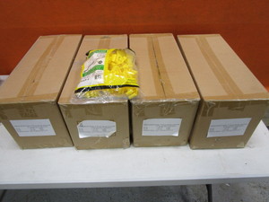 lot 108 image: 1,000 T Post Electric Fence Insulators