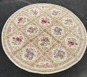 lot 216 image: Large Floral Round Area Rug
