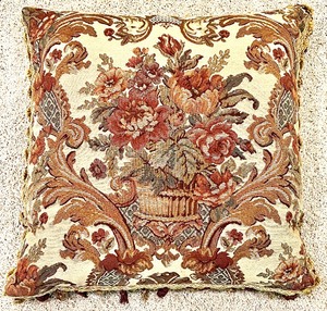 lot 158 image: 4 Rich Toned Dramatic Throw Pillows