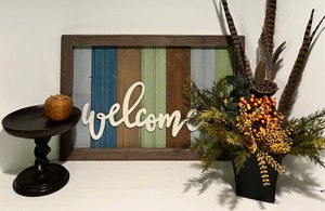 lot 140 image: Southern Living and Design Barley Twist Pedestal, Wooden Welcome Sign and More