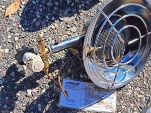 lot 1448 image: Paulin Propane Heater Top