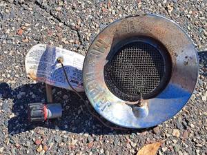 lot 1449 image: Mr. Heater Propane Heater Top