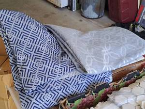 lot 1460 image: Lot of (2) 6 Decorative Shower Curtains