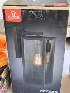 lot 1545 image: Globe Vintage Clear Glass Shade Outdoor Wall Lantern (in original box)