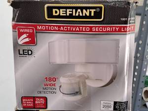 lot 1562 image: Defiant Wired LED Motion-Activated Security Light (in original box)