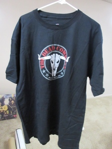 lot 132 image: NEW DEAD COWBOYS T-SHIRTS
