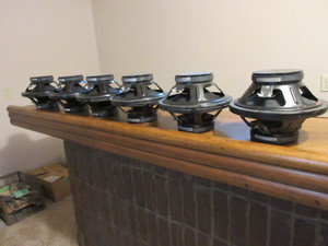 lot 214 image: BASS GUITAR SPEAKERS