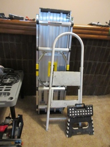 lot 215 image: GORILLA LADDER MINI SCAFFOLD AND STEP STOOLS