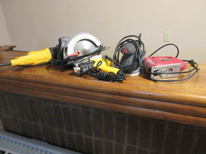 lot 218 image: ASSORTED POWER TOOLS