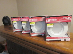 lot 220 image: RECESSED LIGHTING - BRAND NEW