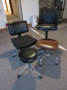 lot 232 image: CHAIRS, STOOL AND PACIFIC DRUM THRONE