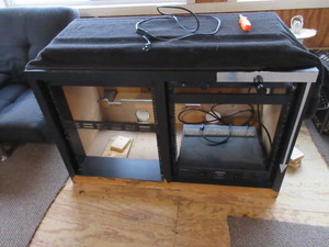 lot 255 image: EQUIPMENT RACK, LIGHT MODULE AND POWER CONDITIONER