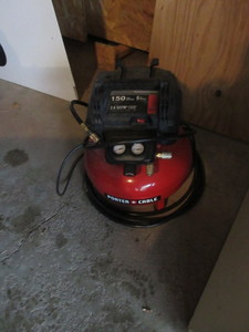 lot 264 image: PORTER CABLE PANCAKE AIR COMPRESSOR