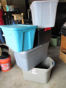 lot 279 image: EMPTY BINS