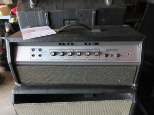 lot 290 image: VINTAGE AMPEG B25 BASS AMPLIFIER