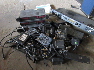 lot 304 image: A BOX OF WIRELESS MIC RECEIVERS AND OTHER ODDS AND ENDS