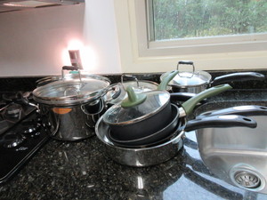 lot 329 image: CUISINART AND BIALETTI COOKWARE
