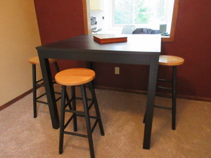 lot 332 image: TALL CAFE TABLE WITH STOOLS