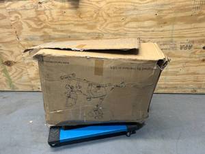 lot 86 image: HARISON B8 Recumbent Bike