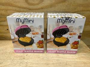 lot 94 image: Lot of 2- Heart Shape Waffle Makers