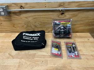lot 27 image: TRIMAX Keyed Alike Towing Kit Model# TCP50