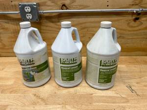 lot 67 image: EARTH FORCE Lot of 3 Bottles of Neutral Lemon Cleaner (1 gallon per bottle)