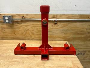 lot 15 image: 3 Point Receiver Hitch 2 Receiver Hitch with Bale Spear Connections