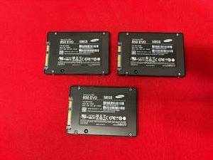 lot 8 image: SAMSUNG Lot of 3- 850 EVO 500GB Solid State Hard Drives
