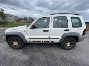 2005 Jeep Liberty Sport - 4X4