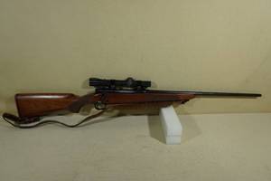 lot 12 image: Winchester Model 70 Lightweight .30-06 Sprg Bolt-Action Rifle - Leather Sling
