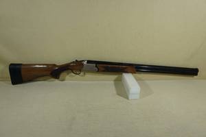 lot 17 image: TriStar Upland Hunter 12 Gauge OverUnder Shotgun - 3 Chamber