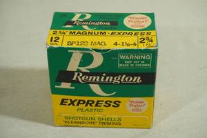 lot 235 image: 24 Remington Magnum Express 12 Gauge 2-34 4 Shot Shotshells