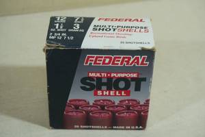 lot 237 image: 25 Federal 12 Gauge 2-34 7.5 Shot Shotshells