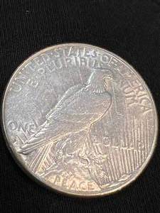 1927-S US SILVER PEACE DOLLAR