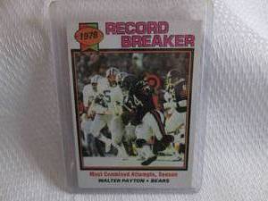 lot 24 image: 1979Topps Walter Payton Record Brea...