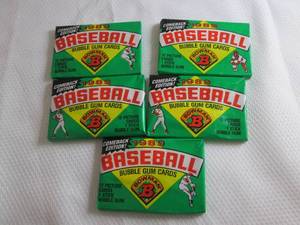 lot 34 image: 5 1989 Bowman Baseball Packs...