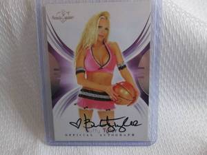 lot 38 image: 2015 Bench Warmer Buffy Tyler Autog...