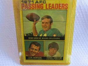 lot 161 image: 1972 Topps Bob Griese & Len Dawson ...