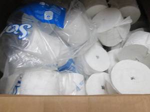 lot 469 image: Box of Coreless Toilet Tissue...