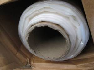 lot 302 image: 100 ct Roll 50x30x81 inch Liners...