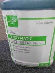lot 313 image: 4 Gallons Medline Dual Enzymatic De...