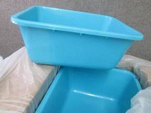 lot 338 image: 12 Rectangular 7.5 qt Wash Basins S...