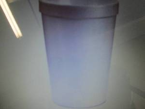 lot 343 image: Dart Disposable ColdHot Cup 8 oz. ...