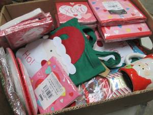 lot 408 image: Box of Assorted Small Christmas & V...