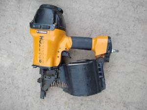lot 2 image: Bostitch Pneumatic Framing Drum Nailer