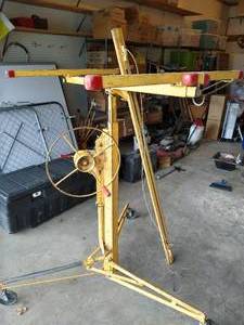 lot 15 image: Telpro Panel Lift Sheetrock Lift