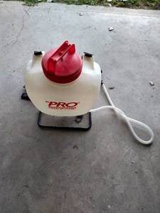 lot 16 image: RL Pro Diaphragm Backpack Sprayer