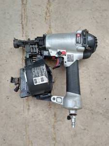 lot 23 image: Porter Cable Coil Roofing Nailer