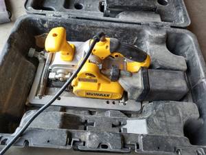 lot 42 image: Dewalt Belt Sander
