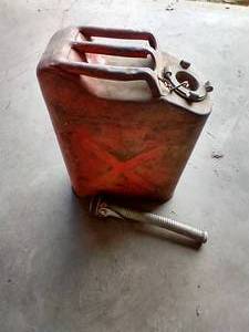 lot 44 image: 5 Gallon Military Metal Gas Can